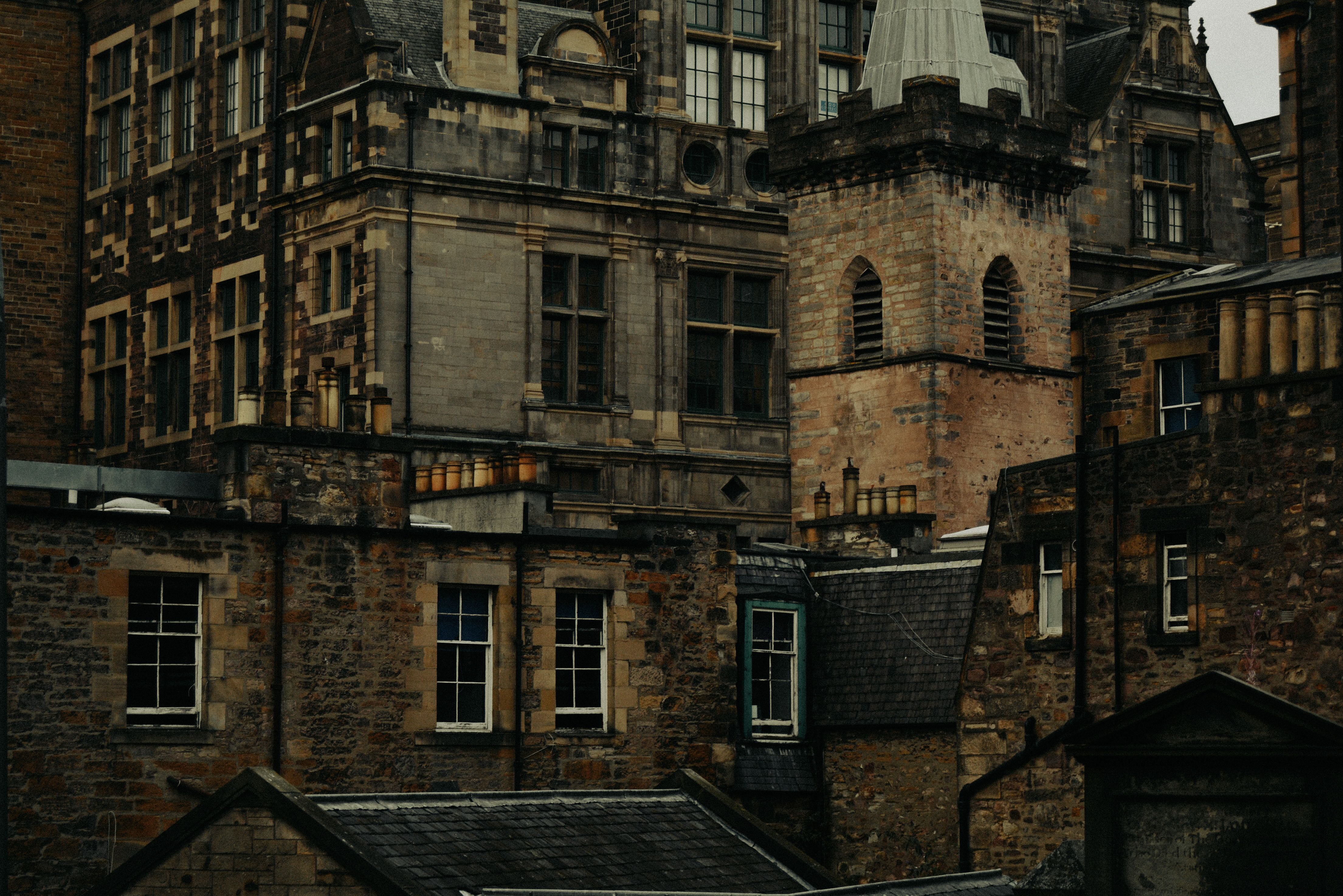 Hidden Closes, Buried Streets & Dark Edinburgh